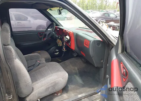 1994 Chevrolet S Truck S10 z USA, uszkodzony, nr VIN 1GCCS19W7RK163105